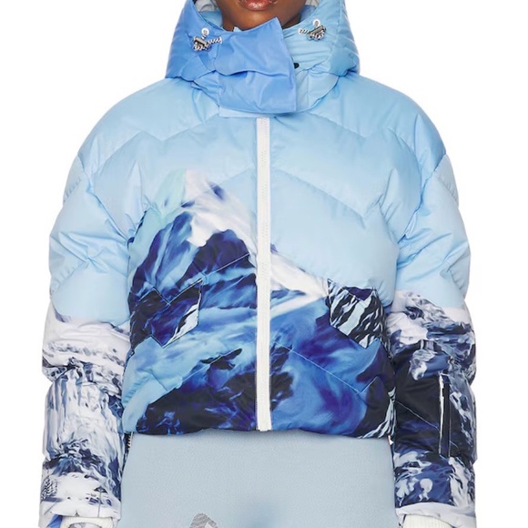 Perfect Moment Blue Mountain Print Ski Jacket - Picture 2 of 8